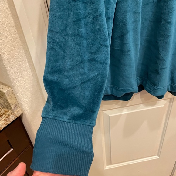 Fleece pullover - Picture 4 of 9